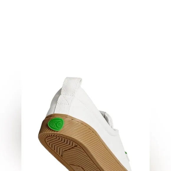 🆕 CARIUMA | OCA LOW CANVAS SNEAKERS | WHITE &amp; GUM SOLE | SIZE: WOMEN’S US 8