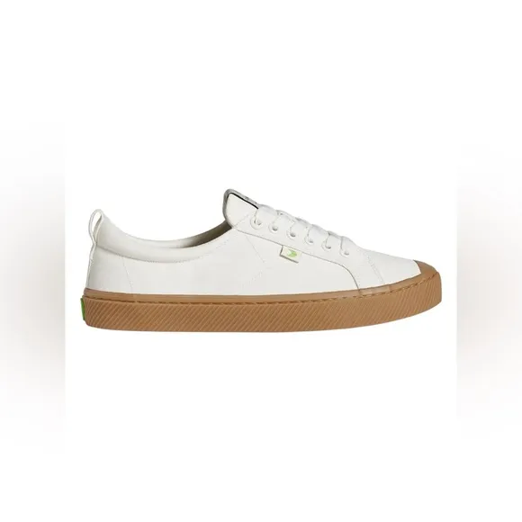🆕 CARIUMA | OCA LOW CANVAS SNEAKERS | WHITE &amp; GUM SOLE | SIZE: WOMEN’S US 8