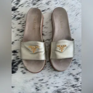 🔥 Clearance Prada Saffiano Gold Slides