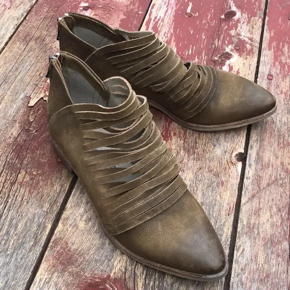 🌸 Free People Lost Valley Ankle Boot🌸