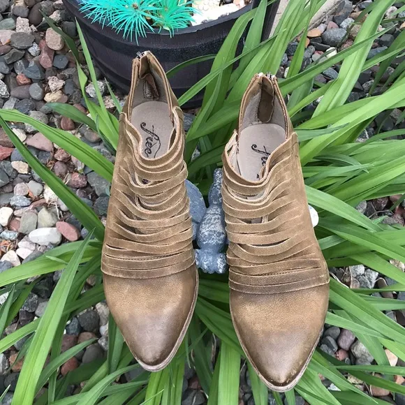 🌸 Free People Lost Valley Ankle Boot🌸