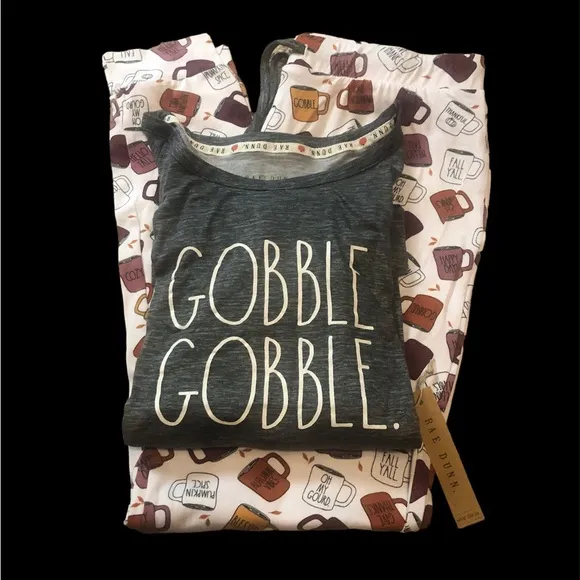 🎉 HP 🎉 🆕 Rae Dunn GOBBLE GOBBLE PJ Lounge Set
