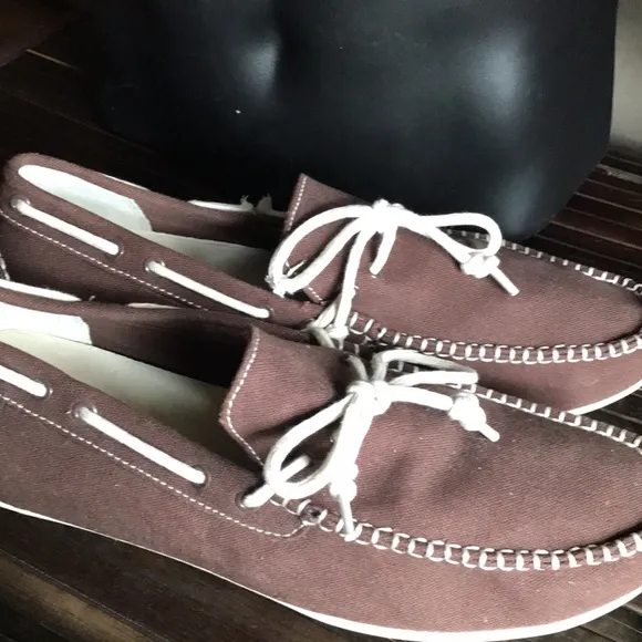 🛍️ New COLE HAAN Brown Cream White Canvas Loafers