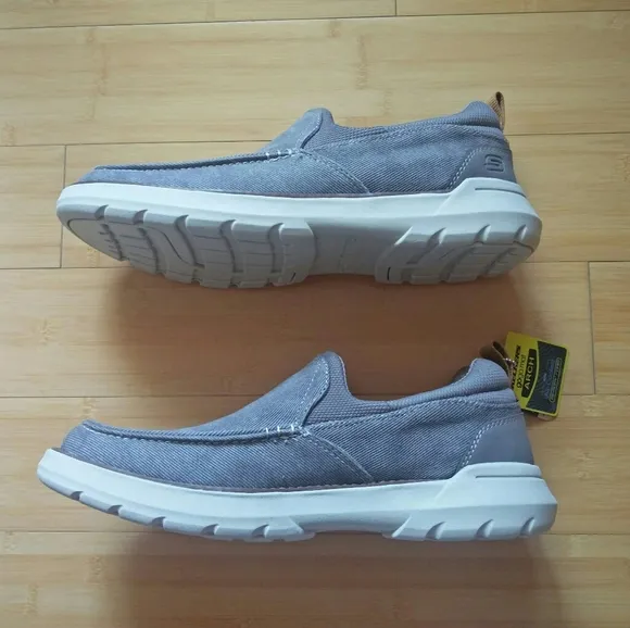 -NEW- Men's Skechers Doveno - Hangout Sneakers 9.5