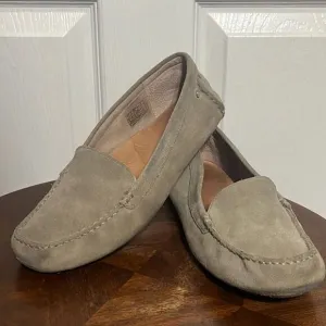 🔥🔥 UGG MILANA slip on flats, grey light brown suede loafer women sz 10 - GUC