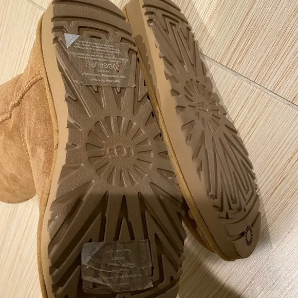 🆕 UGG Side Ribbon Sheepskin Boots