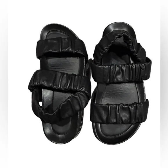 🖤 VIC MATIE DESIGNER SANDALS!! MADE IN ITALY! EXTREME QUALITY! DON’T MISS OUT🖤