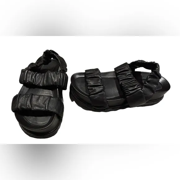 🖤 VIC MATIE DESIGNER SANDALS!! MADE IN ITALY! EXTREME QUALITY! DON’T MISS OUT🖤