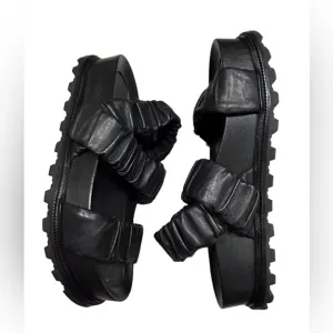 🖤 VIC MATIE DESIGNER SANDALS!! MADE IN ITALY! EXTREME QUALITY! DON’T MISS OUT🖤