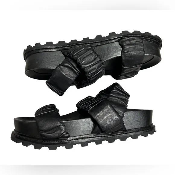 🖤 VIC MATIE DESIGNER SANDALS!! MADE IN ITALY! EXTREME QUALITY! DON’T MISS OUT🖤