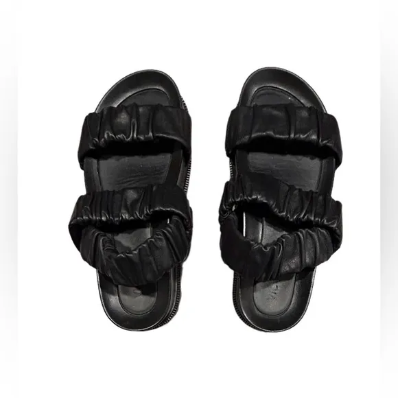 🖤 VIC MATIE DESIGNER SANDALS!! MADE IN ITALY! EXTREME QUALITY! DON’T MISS OUT🖤