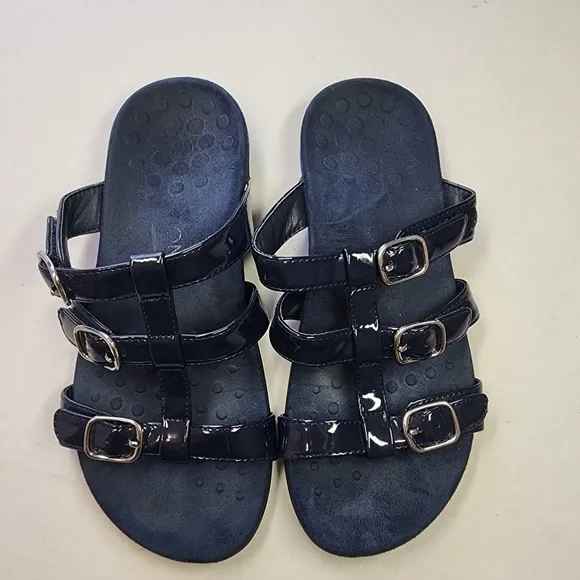 🌸 Vionic | Patent Leather Sandals size 8