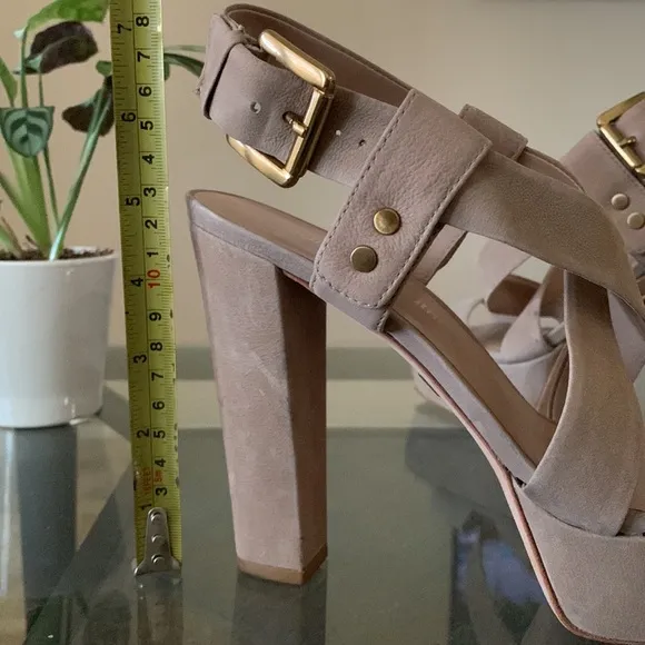 🔥1/2 of Summer Sale!🔥 POUR La VICTOIRE Nealla Chunky Strap Platform Sandals