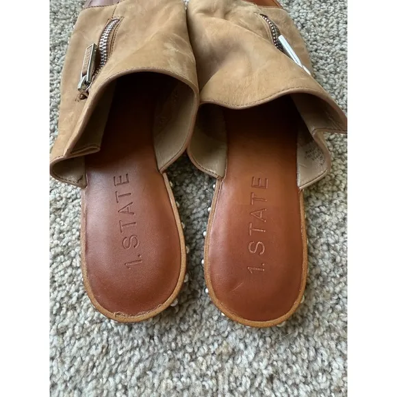 1.State Suede leather Slides Studded Zipper Accents Sandals Casual Tan Size 10
