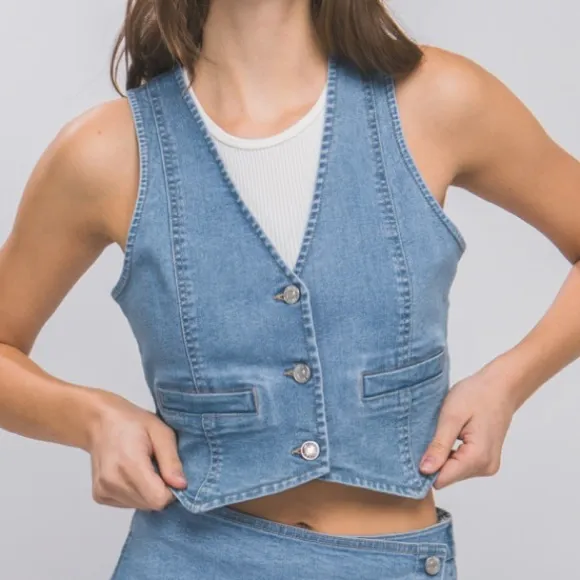 44 Fabulous jeans Buttoned Vest Top Jacket