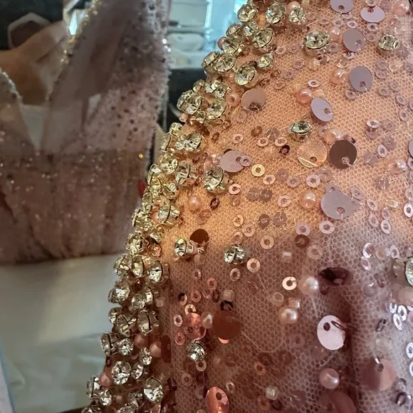 (96) ❤️ BNWT MAC DUGGAL EMBELLISHED PLUNGE NECK SLEEVELESS TRUMPET GOWN #68175