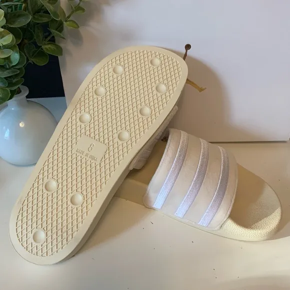 adidas Adilette Velvet Wonder White