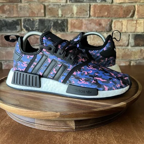 Adidas NMD R1 Camo Knitted Size Youth 7 Women's 8 Black Pink Blue Camo Shoes