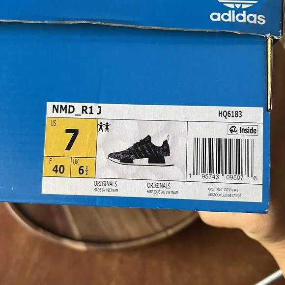 Adidas NMD R1 Camo Knitted Size Youth 7 Women's 8 Black Pink Blue Camo Shoes