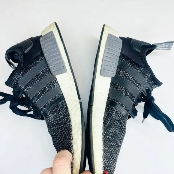 Adidas NMD_R1 Core Black Carbon Sneakers Men’s Size 8