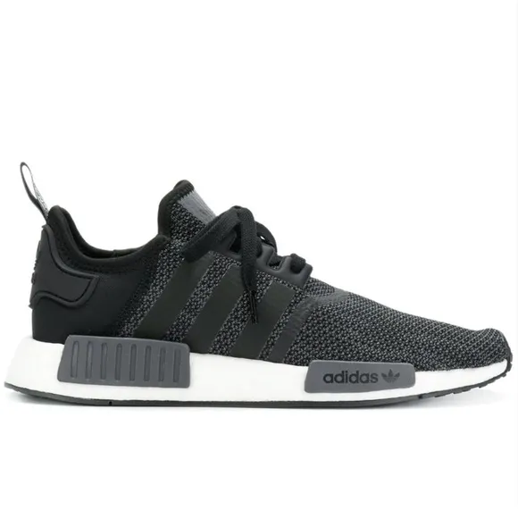 Adidas NMD_R1 Core Black Carbon Sneakers Men’s Size 8