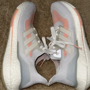 Adidas Ultraboost PrimeBlue Women Shoes Size 9‎ White, Peach &amp; Light Blue
