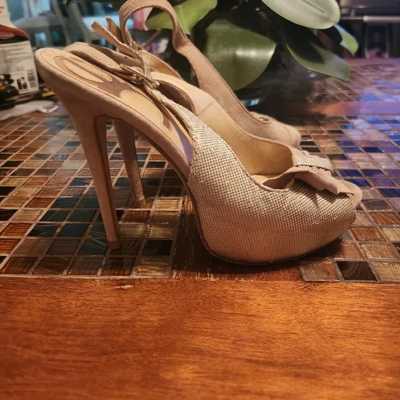 Aennis Eunis Made In Italy Leather sandals size 36