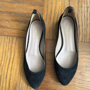Aerin Black Suede Ballet Flats   Removable Straps 36