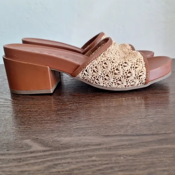 Aerosoles Brown Women's Clark Sandals Size 7.5 New
