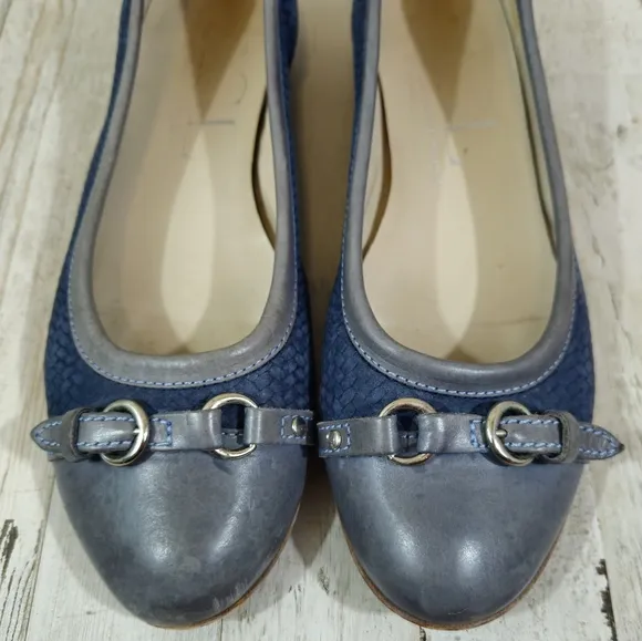 AGL Attilio Guisti Leombruni Blue Leather Buckle Flats