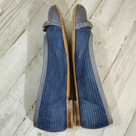 AGL Attilio Guisti Leombruni Blue Leather Buckle Flats