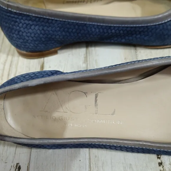 AGL Attilio Guisti Leombruni Blue Leather Buckle Flats