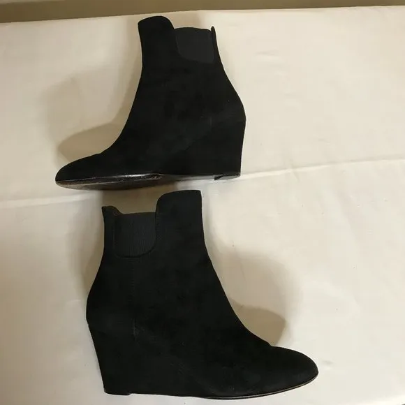 AGL Made in Italy Black Soft Suede Wedge Side Zip Ankle Boots Size 39
