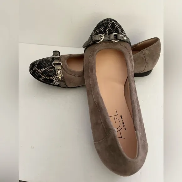 AGLSuede Animal Print Ballet Flats