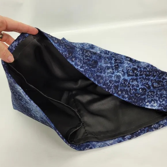 ALBERTO MAKALI Designer Sparkly Lace Skirt