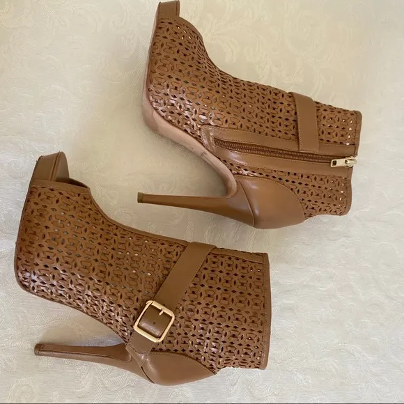 alegandra G side zip woven peep toe buckle boots