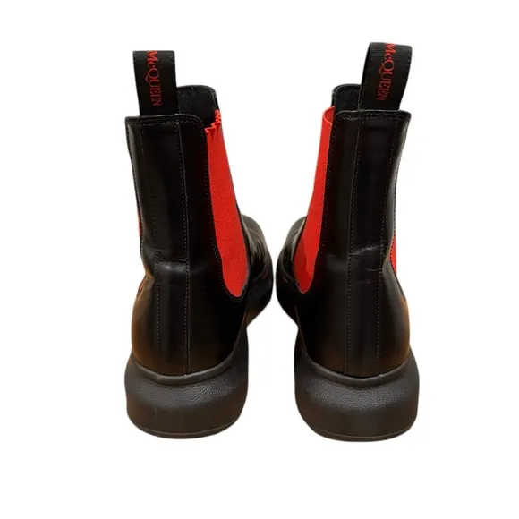 Alexander Mc Queen Womans Platform Leather Chelsea Boots