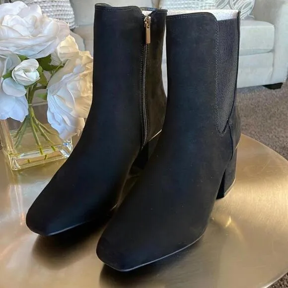 Alfani Women’s Zippered Ankle Boots Black Suede‎ Size 9
