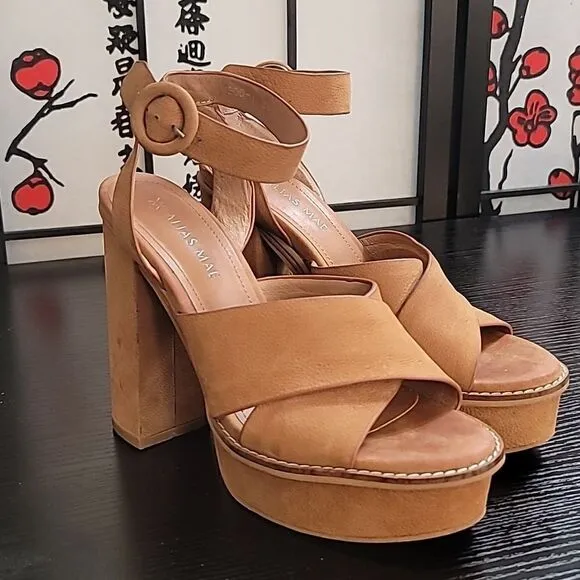 Alias Mae Chunky Heel Platform Sandals.