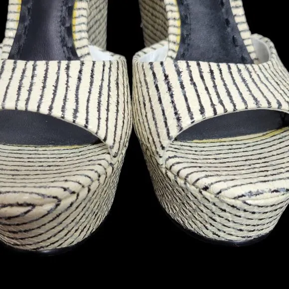 Alice Olivia Platform Sandals White and Black Chunky Wedge High Heel Leather 9