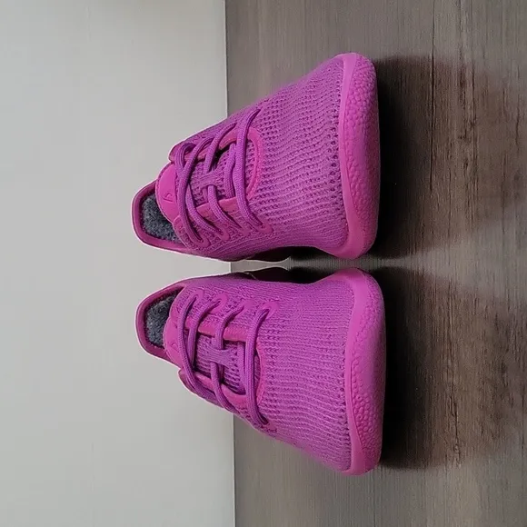 Allbirds Limited Edition Bloom Pink TR Tree Runner Sneakers size 9