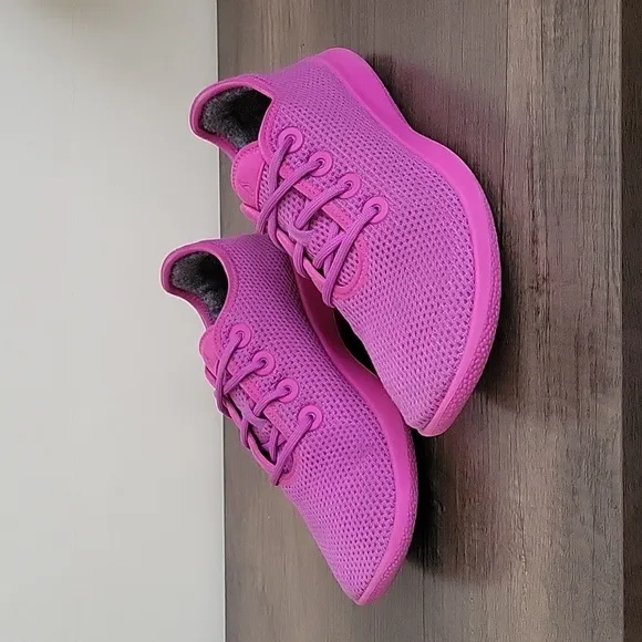 Allbirds Limited Edition Bloom Pink TR Tree Runner Sneakers size 9