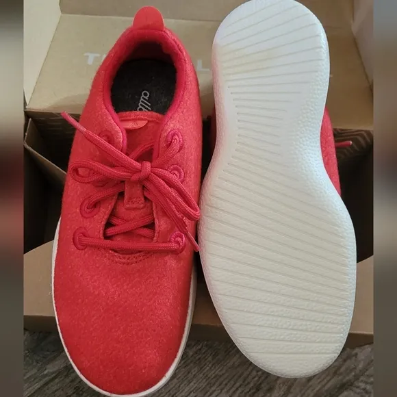 Allbirds Smallbirds BK Merino Wool Runners Shoes Sneakers Machine Washable Red