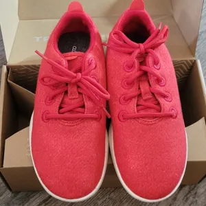 Allbirds Smallbirds BK Merino Wool Runners Shoes Sneakers Machine Washable Red