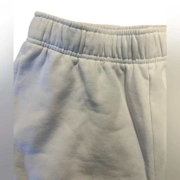 Alo Yoga Accolade Sweat Shorts in Ivory