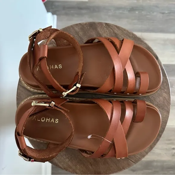 ALOHAS Buckle Up Sandals in Tan