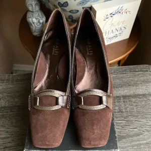 Amalfi by Rangoni Lucrezia Brown Suede Flats US8.5 Retail $275