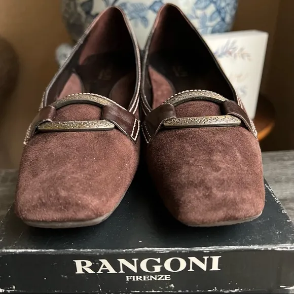 Amalfi by Rangoni Lucrezia Brown Suede Flats US8.5 Retail $275