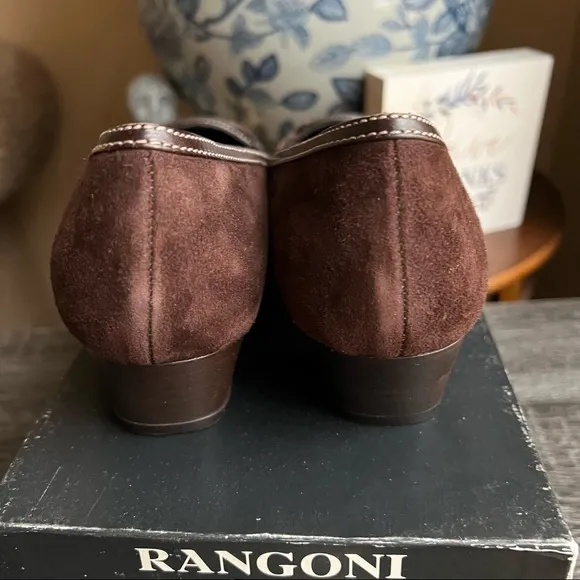 Amalfi by Rangoni Lucrezia Brown Suede Flats US8.5 Retail $275