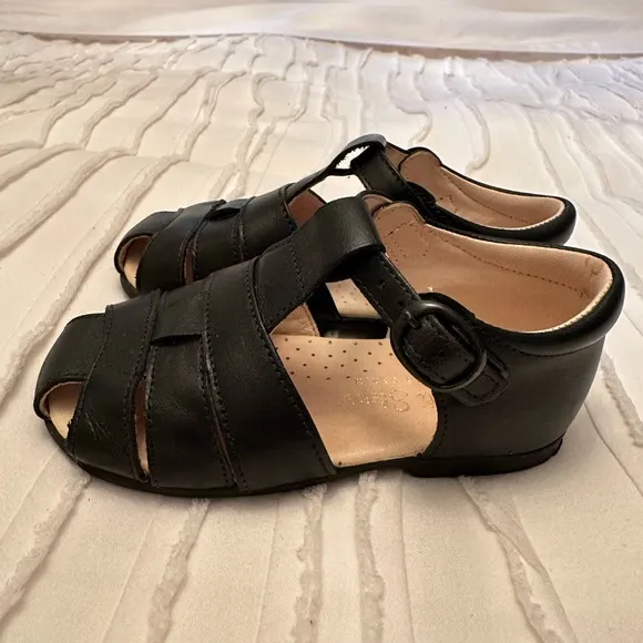 Amatisteps Black Leather Sandals
